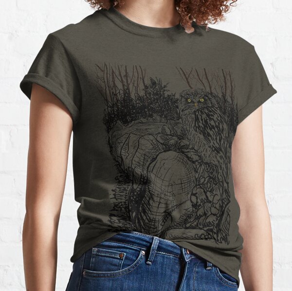 The Owl still sat on the Dolmen Classic T-Shirt