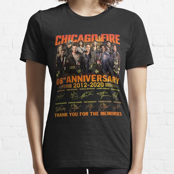 CHICAGO -FIRE 8ÈME ANNIVERSAIRE 2012 2020 MERCI POUR LES SOUVENIRS T-shirt essentiel