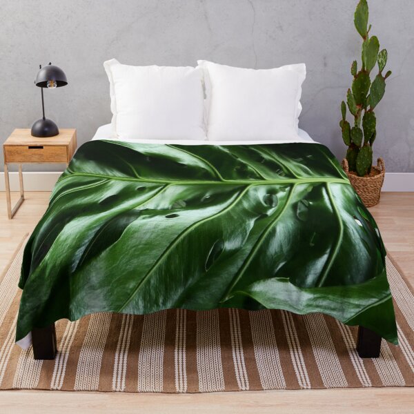 Aperçu de l'œuvre Feuille verte tropicale créée et vendue par moss&moon designs.