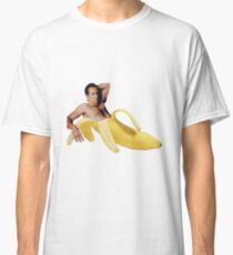 Nicolas Cage In A Banana - Original Yellow Classic T-Shirt
