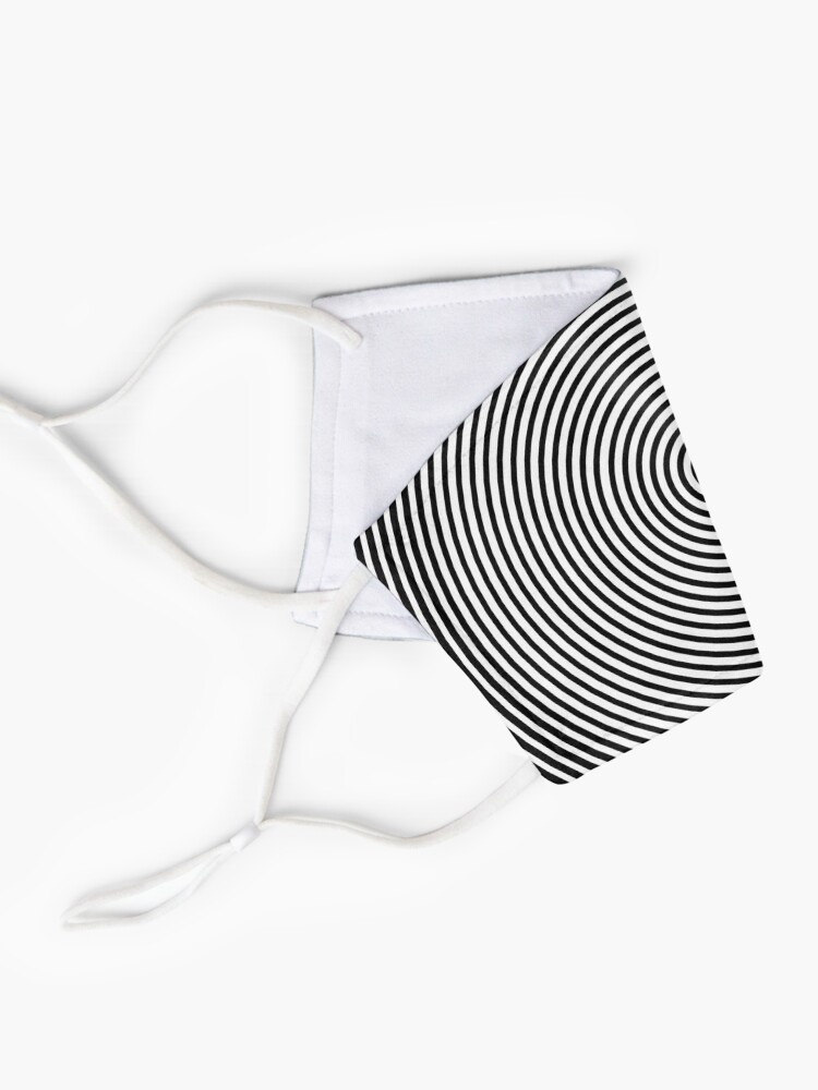 Alternate view of Amazing optical illusion Mask