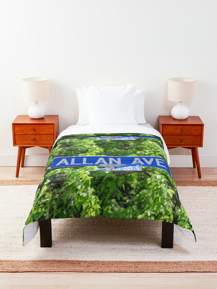 Alternate view of Allan Comforter