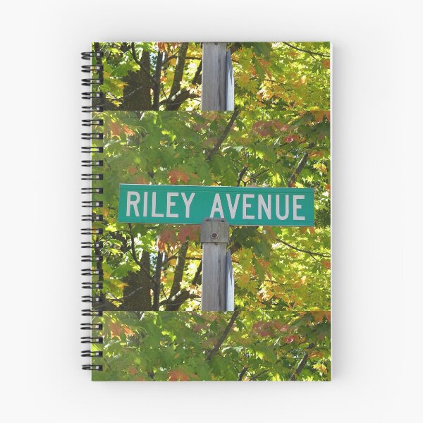 Artikelvorschau, Riley entworfen und verkauft von PicsByMi.