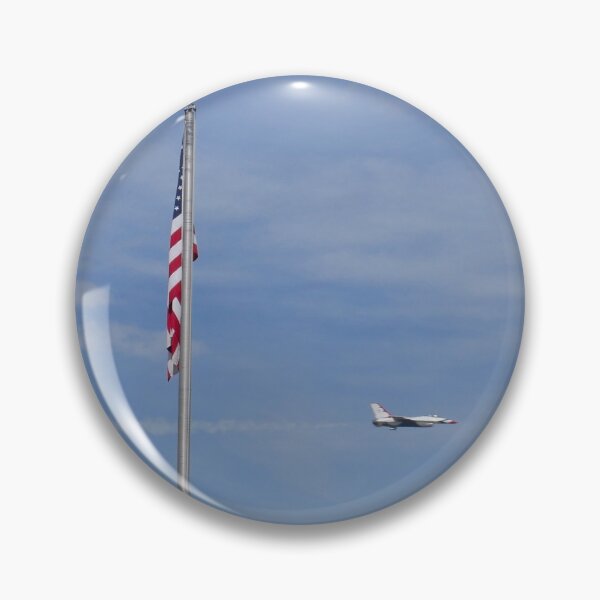 Artikelvorschau, F-16 Thunderbirds amerikanische Flagge entworfen und verkauft von pheebstheartist.