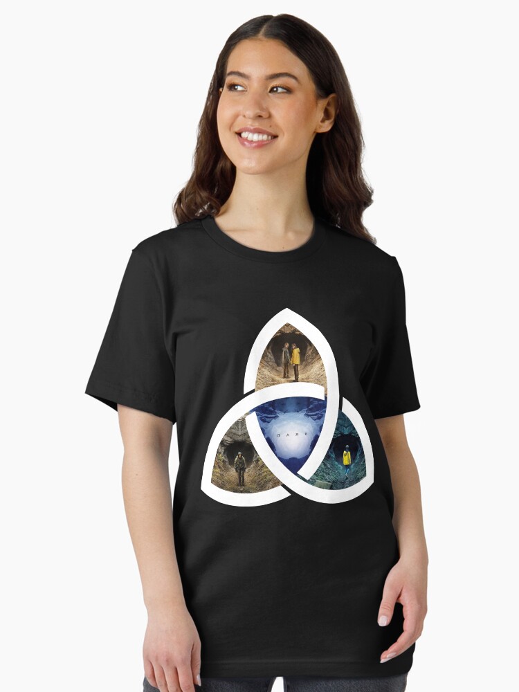 Thumbnail 2 von 7, Essential T-Shirt, DUNKLE Staffel 1 2 3 designt und verkauft von MarcoPolok.