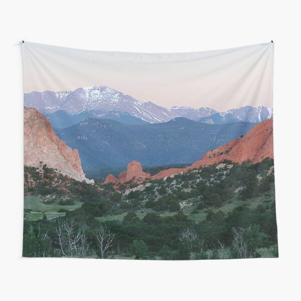 Aperçu de l'œuvre Lever du soleil au jardin des dieux et de Pikes Peak créée et vendue par Lori Funk.