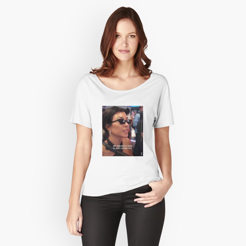 Aperçu de l'œuvre T-shirt coupe relax créée et vendue par cirilloariana.