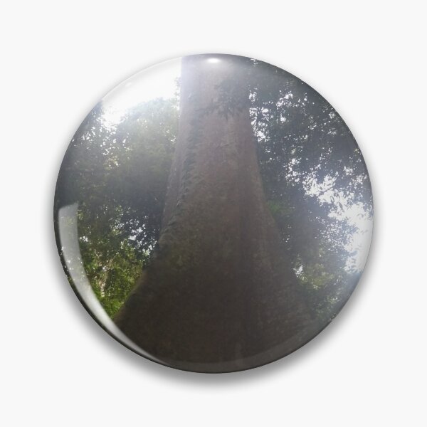 Artikelvorschau, Großer Baum in Borneo entworfen und verkauft von AJ505.