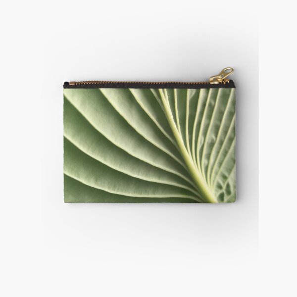 Aperçu de l'œuvre hosta magic créée et vendue par lakegirldesignco.