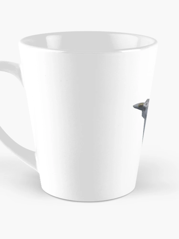 Aperçu 3 sur 4. Mug à café avec l'œuvre F22 Raptor créée et vendue par powerpointer.
