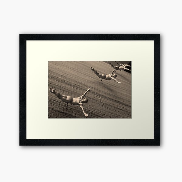 Dubai divers Framed Art Print