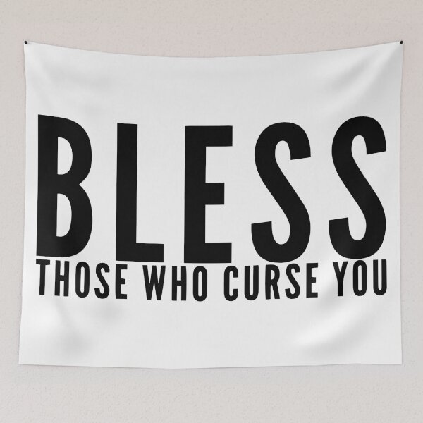 Aperçu de l'œuvre Bénissez ceux qui vous maudissent - Bible Quote créée et vendue par HalpinDesign.