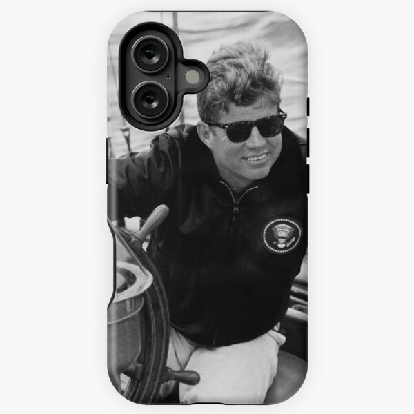 Vista previa del artículo con la obra «Presidente John Kennedy Sailing», diseñado y vendido por warishellstore.