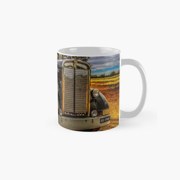 https://ih1.redbubble.net/image.133372686.2613/mug,standard,x334,right-pad,600x600,f8f8f8.u2.jpg