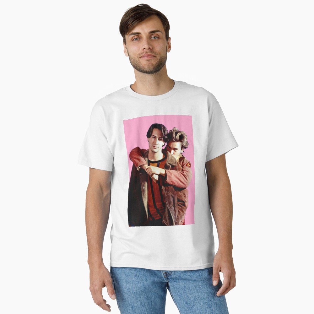 Artikel-Vorschau von Classic T-Shirt, designt und verkauft von tarantinhoe.