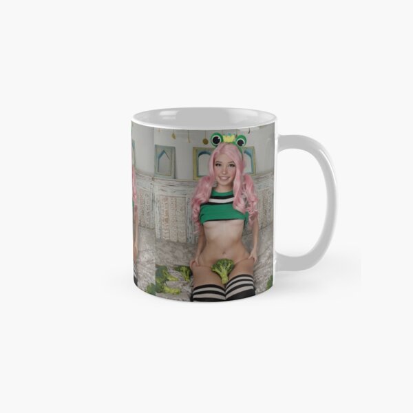 Belle Delphine Mug classique