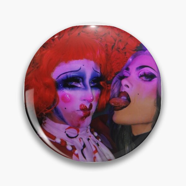 Artikelvorschau, Crystal Methyd und Gigi Goode Print entworfen und verkauft von libbyharperr.