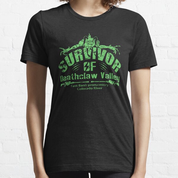 Deathclaw Valley Survivor Essential T-Shirt