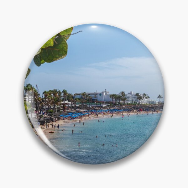 Aperçu de l'œuvre Playa Flamingo beach, Playa Blanca, Lanzarote. créée et vendue par iCimages.net.