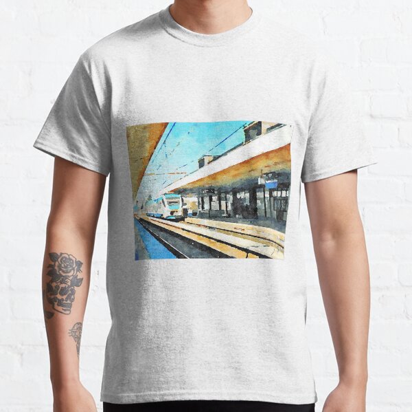 Train in Pescara railway station Classic T-Shirt