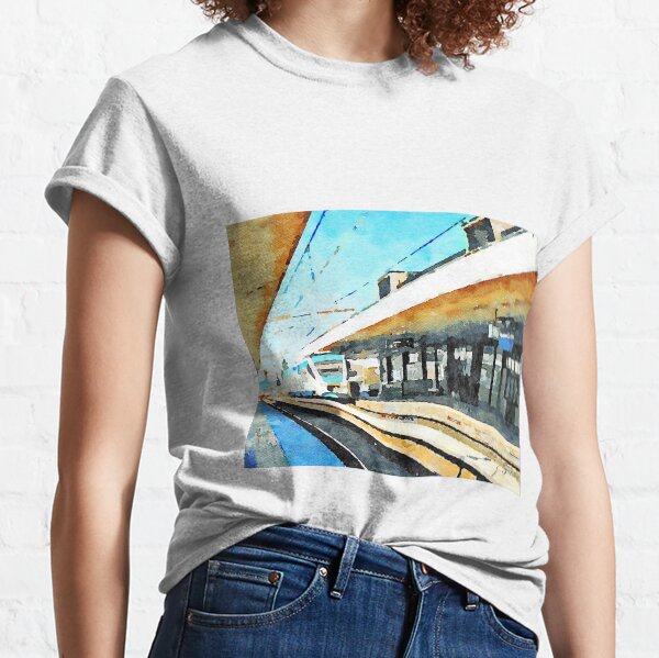 Train in Pescara railway station Classic T-Shirt