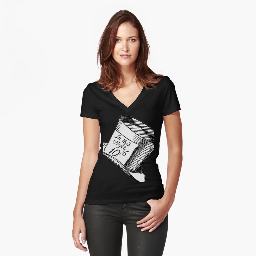 Artikel-Vorschau von Tailliertes T-Shirt mit V-Ausschnitt, designt und verkauft von Chanash.