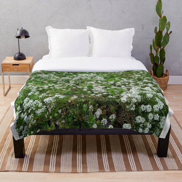 Aperçu de l'œuvre Vert FLORAL, DISTY créée et vendue par GuruKrish.