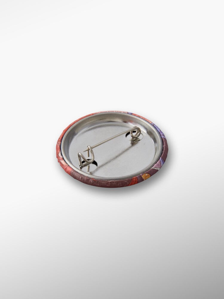 Imagen 2 de 3, Chapa con la obra Pin Akusai, diseñada y vendida por Banlil.