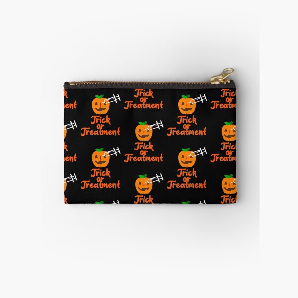 Artikelvorschau, Süßes oder Saures Halloween Krankenschwester entworfen und verkauft von Rustic Valley Studio.