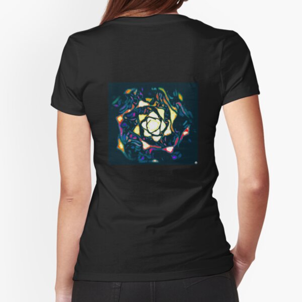 Montreal e a t o i r e Fitted T-Shirt