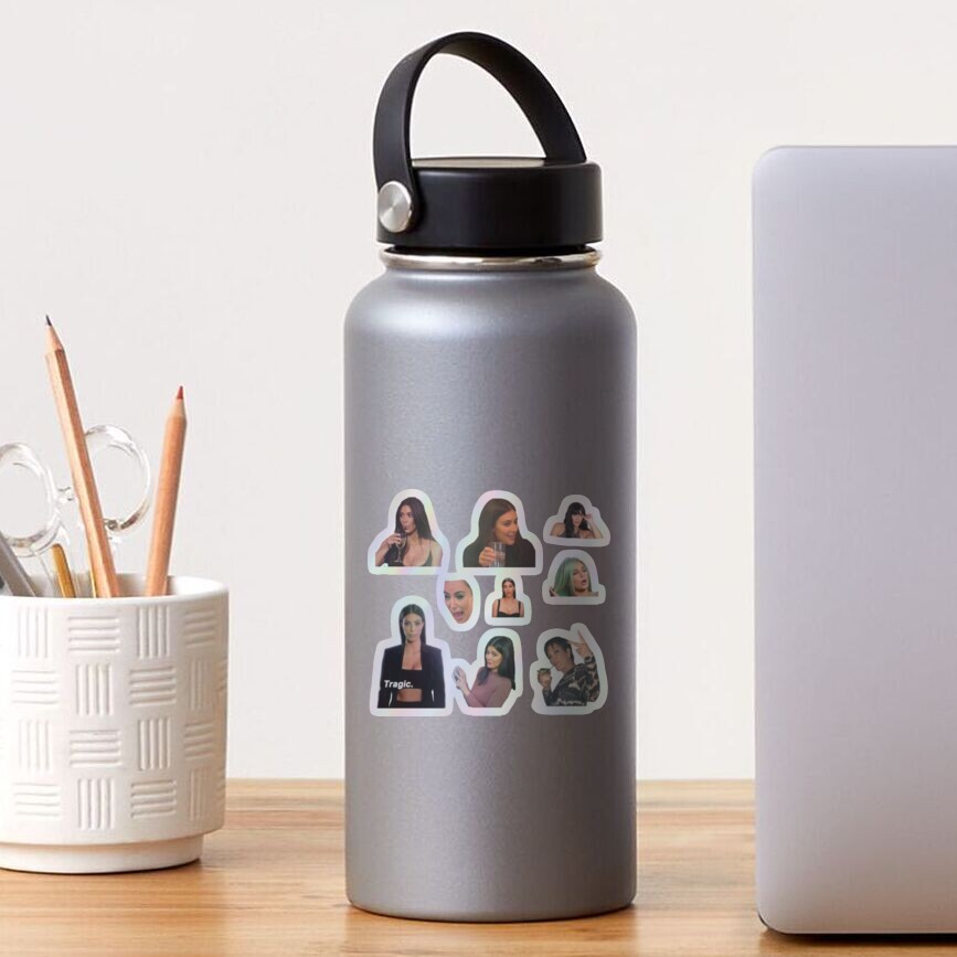Aperçu de l'œuvre Sticker holographique créée et vendue par solange-annick.