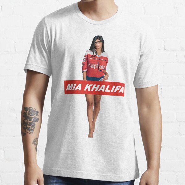 Princes Khalifa Essential T-Shirt