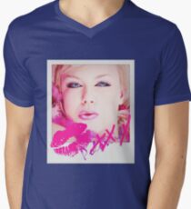 Poloroid Pink Kiss T-Shirt mit V-Ausschnitt für Männer
