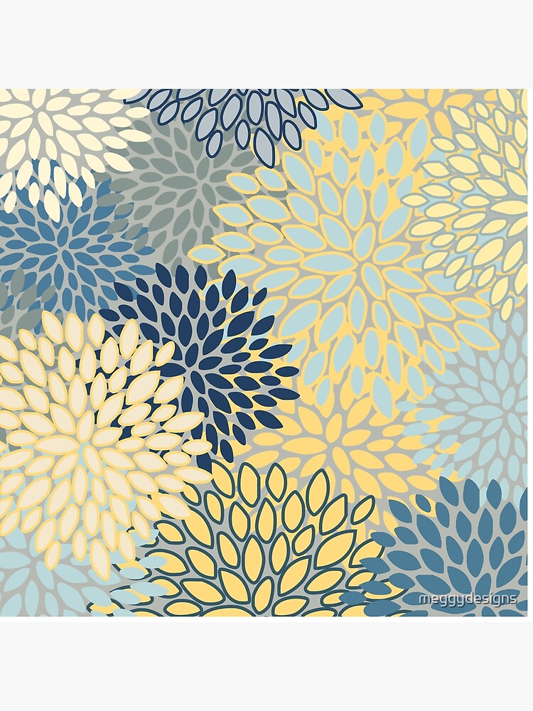 Aperçu 4 sur 4. Coussin avec l'œuvre Imprimé floral, jaune, gris, bleu, turquoise créée et vendue par meggydesigns.