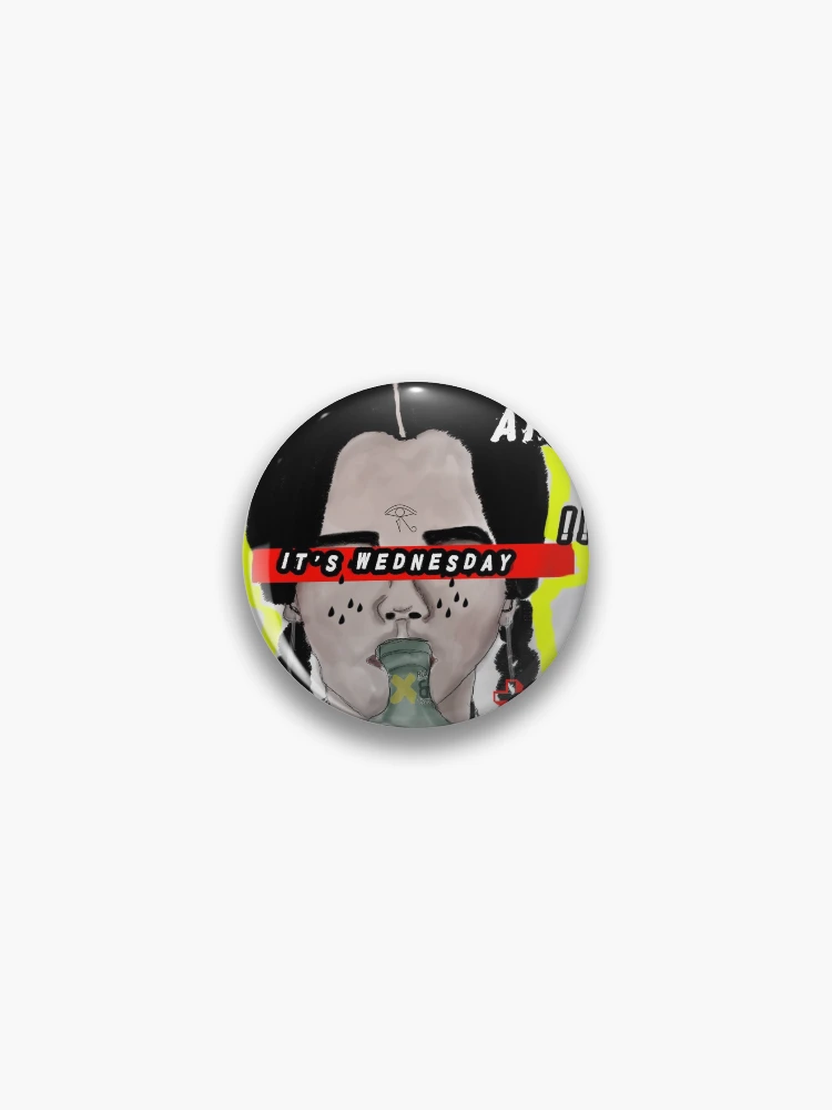 Imagen 1 de 3, Chapa con la obra , diseñada y vendida por R0X Designs .