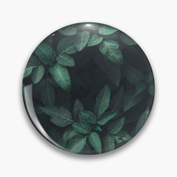 Aperçu de l'œuvre Motif de feuilles ombragées créée et vendue par Lemon  Merch.