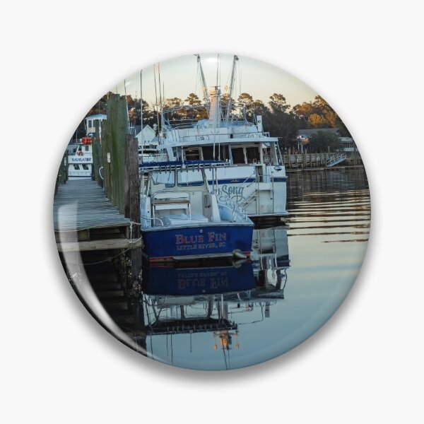 Artikelvorschau,  Boote in einem Fluss entworfen und verkauft von KensLensDesigns.