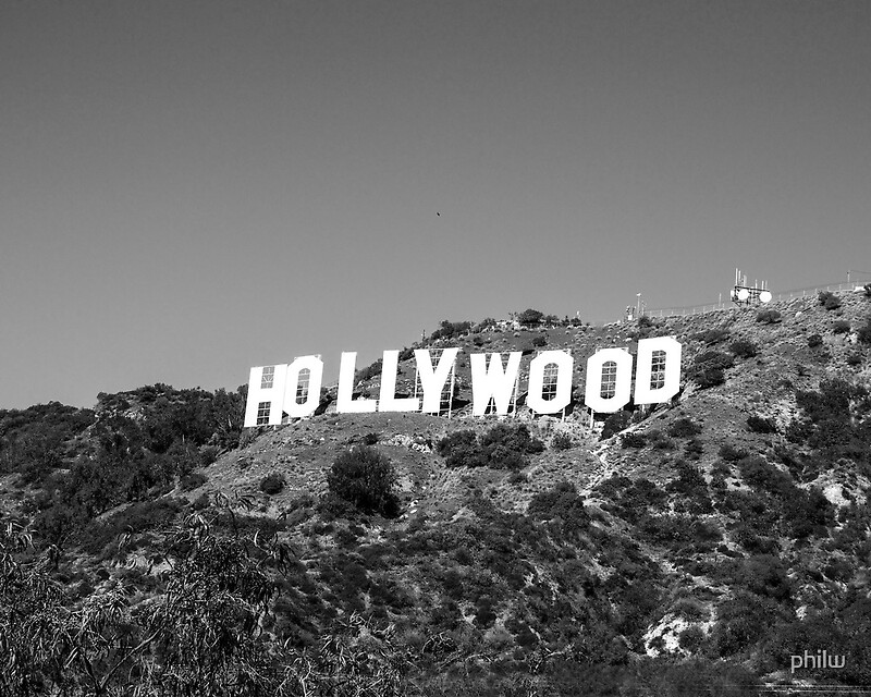 Hollywood how. Знак Голливуда коллаж. Вайт Беби Голливуд. Hollywood Black and White. Чья имя прикрепленной на стене Голливуда.