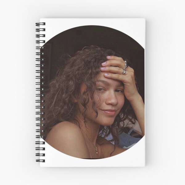 Artikelvorschau, Zendaya entworfen und verkauft von schmoneyyy.