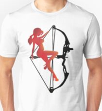 ARCHERY-SEXY COMPOUND GIRL ON ARROW Unisex T-Shirt