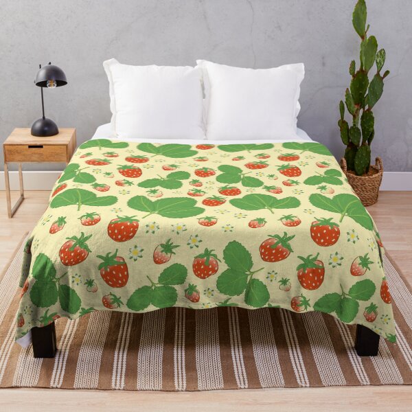 Vintage strawberry pattern Throw Blanket