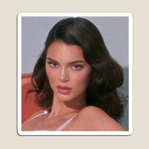 Aperçu de l'œuvre Kendall Jenner créée et vendue par DesignsbyIA.