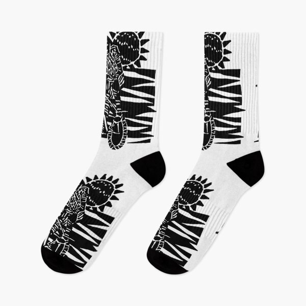 Artikelvorschau, Mountainbiken im Freien über sonnigen Tag der sanften Hügel entworfen und verkauft von GravitiTees.