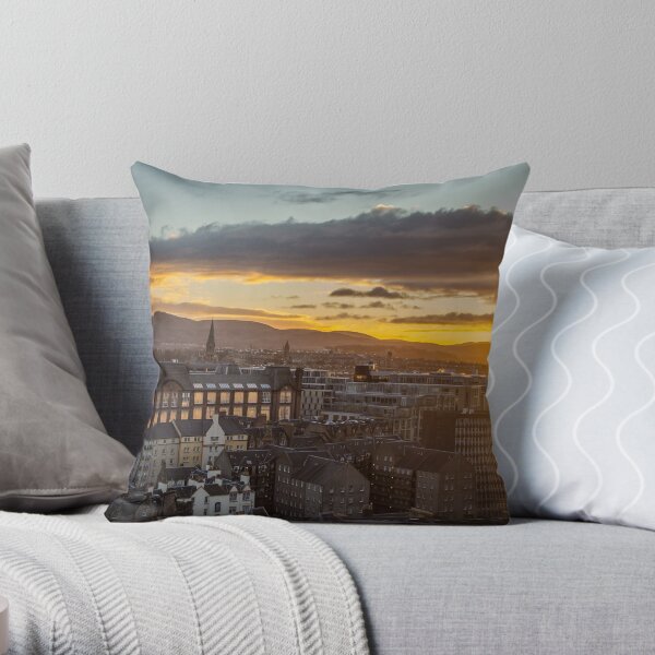 Edinburgh Old Town, Scotland Throw Pillow