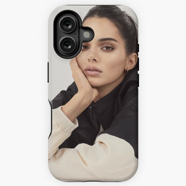 Aperçu de l'œuvre T-shirt Kendall Jenner créée et vendue par Keegs3B.