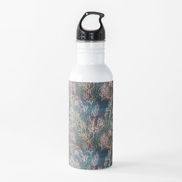 SEAFAN BREEZE naviaging swirling waves Water Bottle