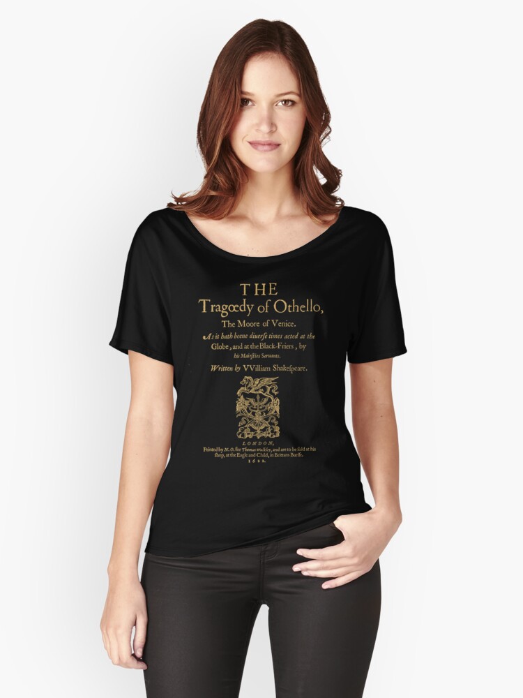 Imagen 1 de 3, Camiseta ancha con la obra Shakespeare, Othello. Versión de ropa oscura, diseñada y vendida por bibliotee.