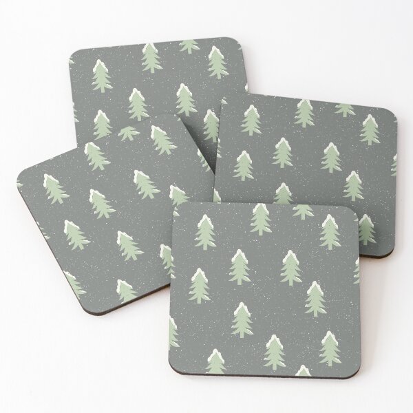 Aperçu de l'œuvre Jolis arbres à feuilles persistantes griffonnés recouverts de motif de neige créée et vendue par CLPDesignLab.
