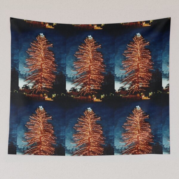 Artikelvorschau, Christmas Tree entworfen und verkauft von Rosdenphoto.