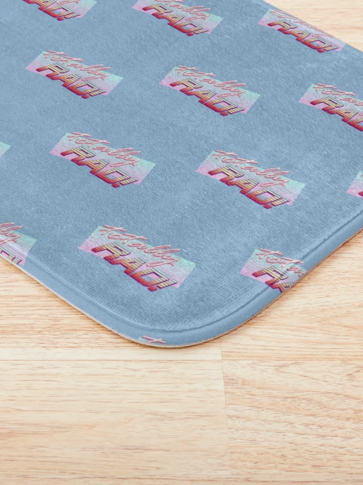 Aperçu 3 sur 6. Tapis de bain avec l'œuvre Totalement RAD! créée et vendue par Riott Designs.